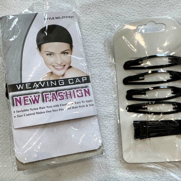 New Elsa (Frozen) Costume Accessories Set - Wig, Light-Up Wand & Crown, Perfect - Picture 5 of 6